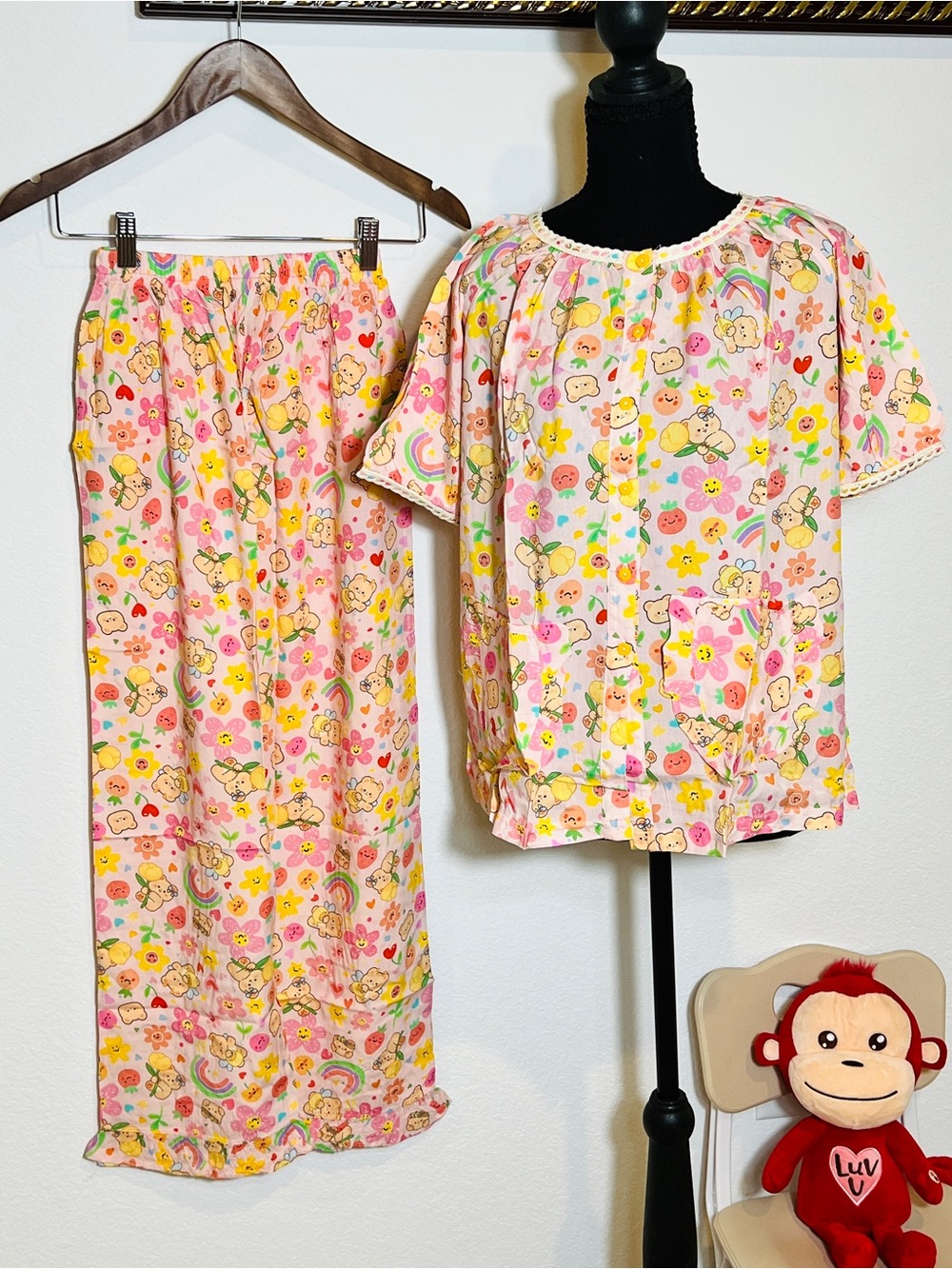 Girls' Pink Floral Cartoon Pajama Set - Cute Short Sleeve Top & Long Pants
